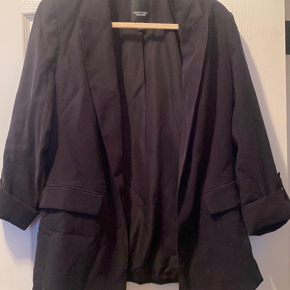 Black blazer looks great with a pair jeans, can adjust the arm length